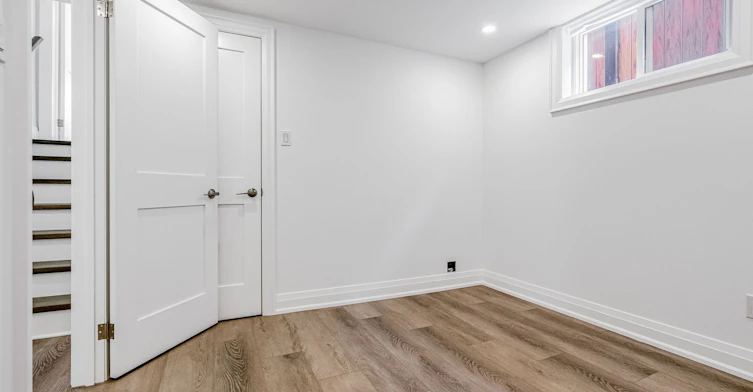 Lower-674 Netherton Crescent, Mississauga, ON, L4Y 2M4 - 12