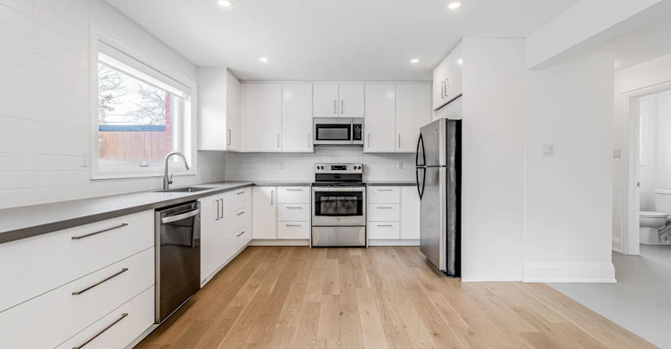 Lower-674 Netherton Crescent, Mississauga, ON, L4Y 2M4 - 3