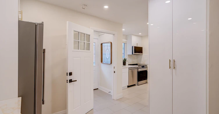 143 Voltarie Crescent, Mississauga, ON, L5A 2A5 - 12