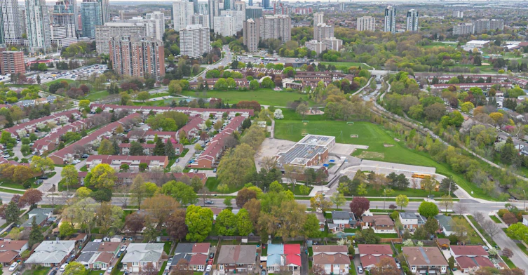 143 Voltarie Crescent, Mississauga, ON, L5A 2A5 - 38