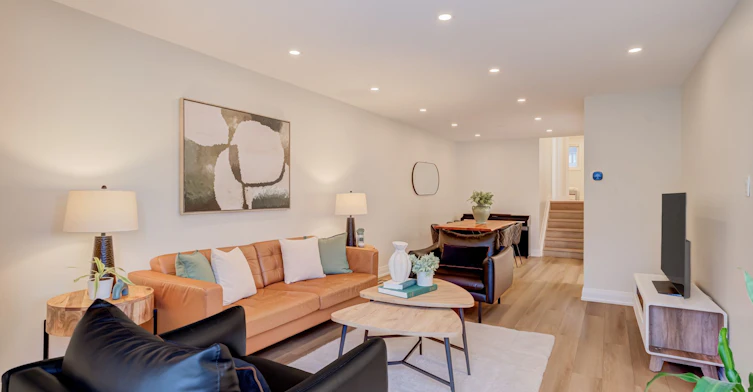 143 Voltarie Crescent, Mississauga, ON, L5A 2A5 - 4