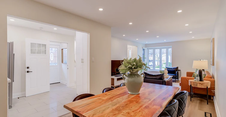 143 Voltarie Crescent, Mississauga, ON, L5A 2A5 - 9