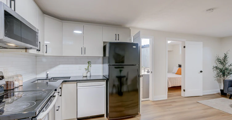 143 Voltarie Crescent, Mississauga, ON, L5A 2A5 - 32