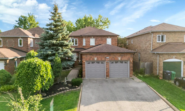 4345 Romfield Crescent