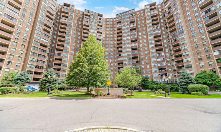 1504-716 The West Mall N/A