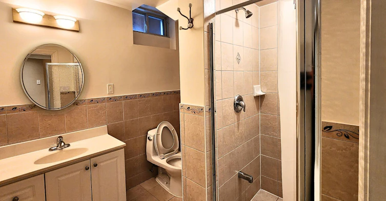 Bsmt-387 Rocca Court, Mississauga, ON, L5W 1V1 - 10