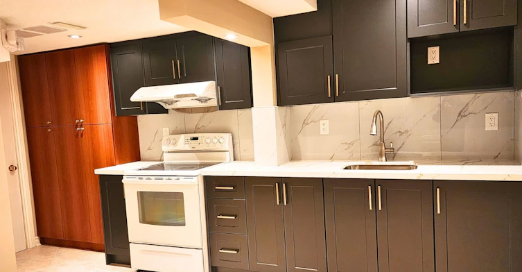 Bsmt-387 Rocca Court, Mississauga, ON, L5W 1V1 - 8