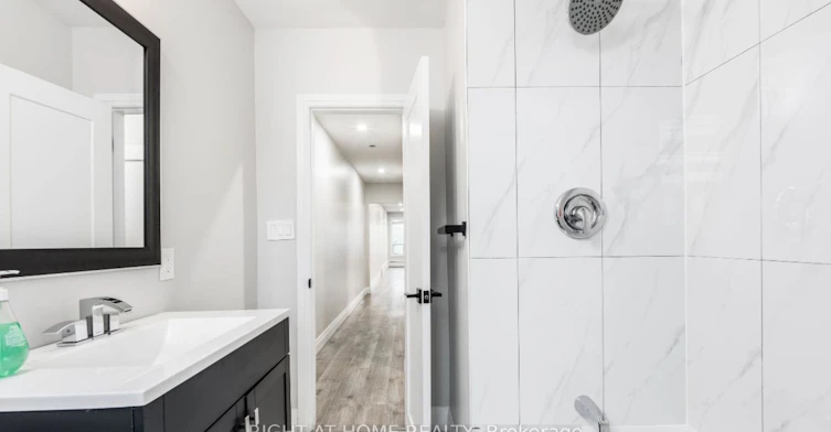 3-31 Wesley Street, Toronto, ON, M8Y 2W5 - 8