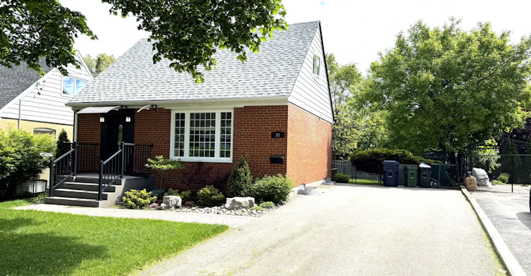 35 Coppermill Drive, Toronto, ON, M9W 3Z4