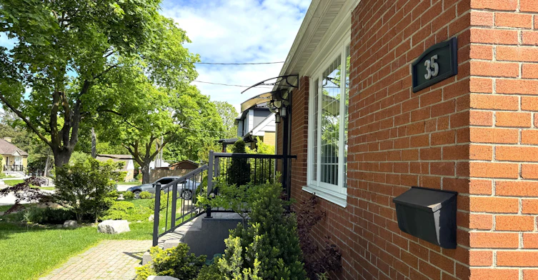 35 Coppermill Drive, Toronto, ON, M9W 3Z4 - 2