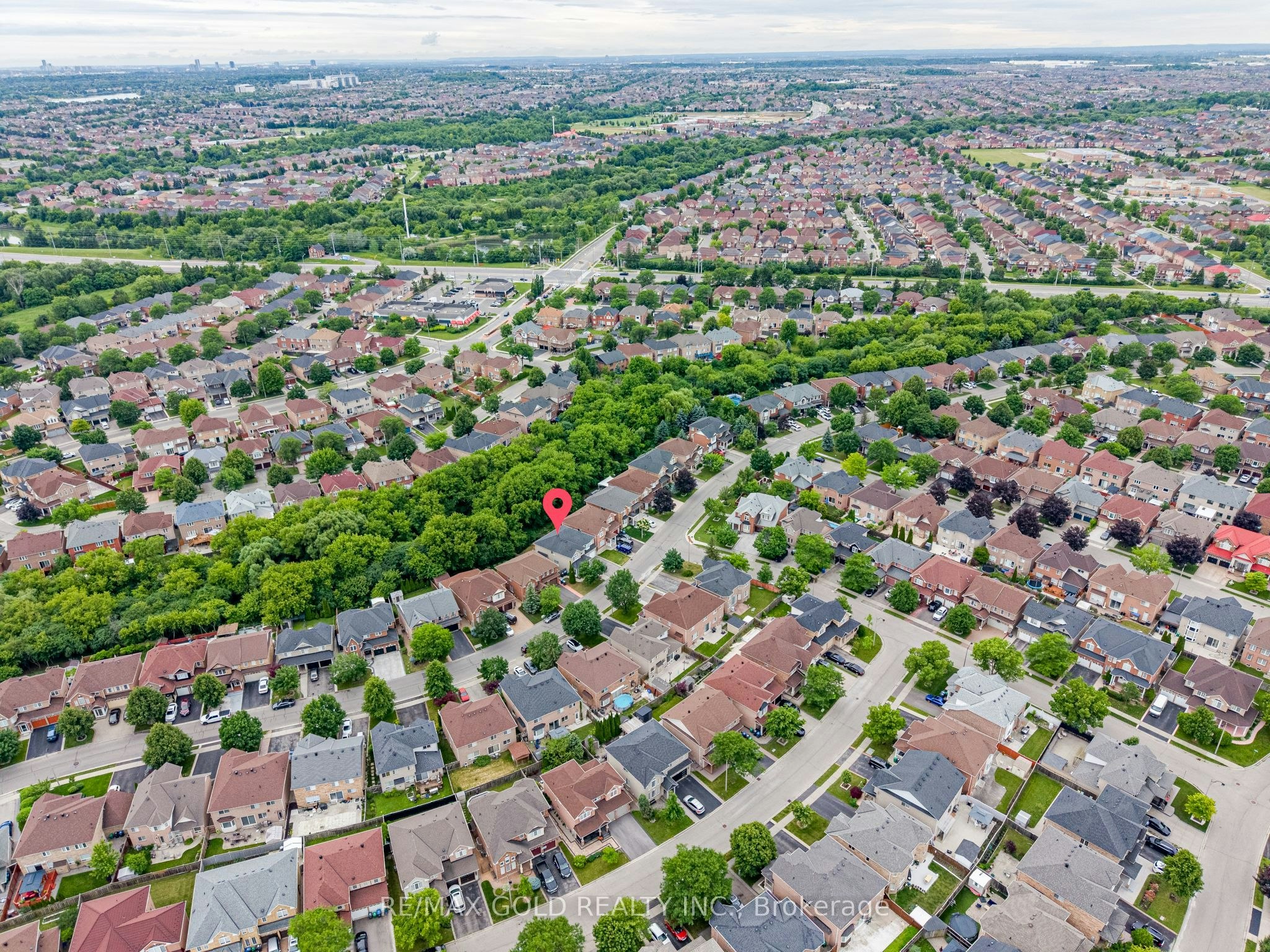 141 Whitwell Drive, Brampton, ON, L6P 1L2