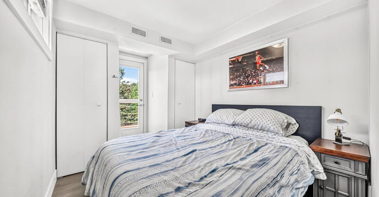 1-160 Lansdowne Avenue, Toronto, ON, M6K 2V9 - 9