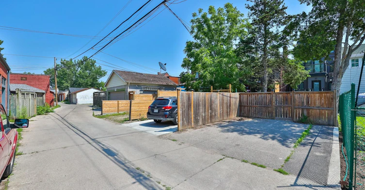 1-160 Lansdowne Avenue, Toronto, ON, M6K 2V9 - 17