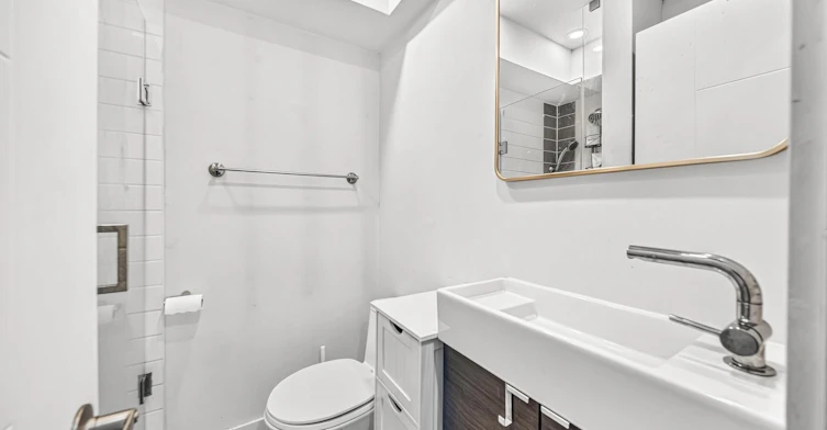 1-160 Lansdowne Avenue, Toronto, ON, M6K 2V9 - 14