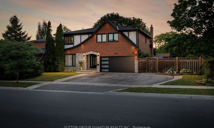 1883 Bough Beeches Boulevard