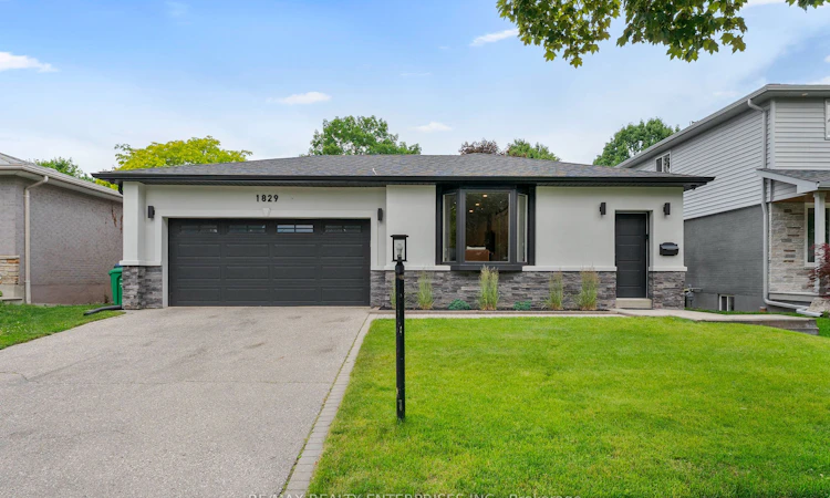 1829 Barsuda Drive