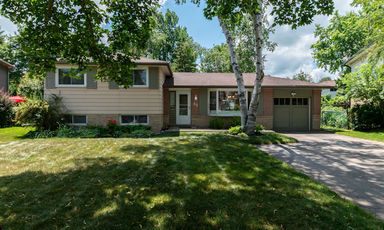63 Maple Crescent