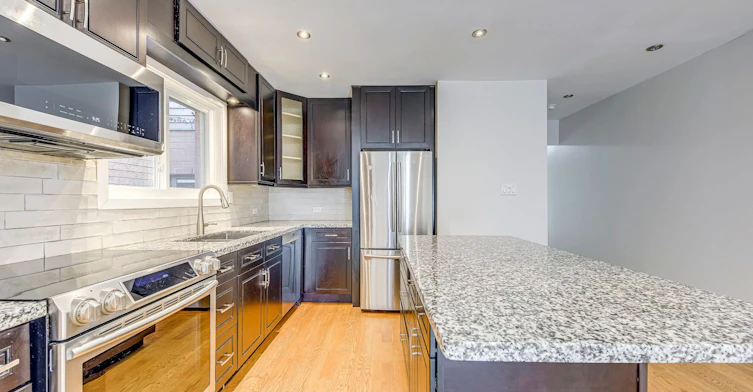2407 Stefi Trail, Oakville, ON, L6H 5Y5 - 7