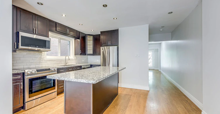 2407 Stefi Trail, Oakville, ON, L6H 5Y5 - 6