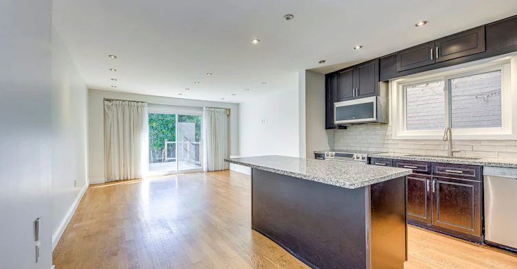 2407 Stefi Trail, Oakville, ON, L6H 5Y5 - 5