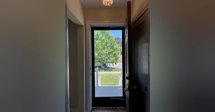 54 Charleston Road, Toronto, ON, M9B 4M9 - 5