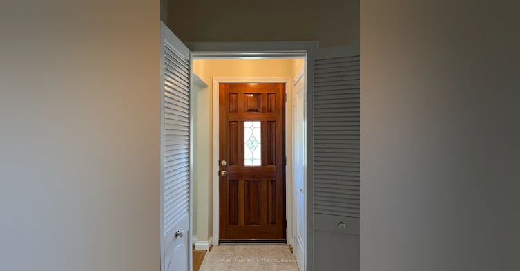 54 Charleston Road, Toronto, ON, M9B 4M9 - 4