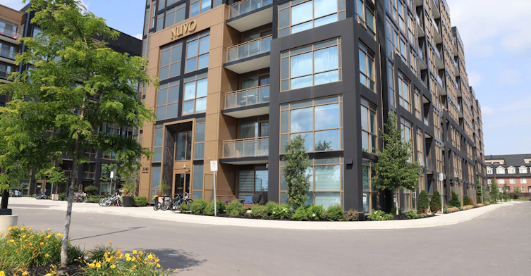 240-2343 Khalsa Gate, Oakville, ON, L6M 5R6 - 3