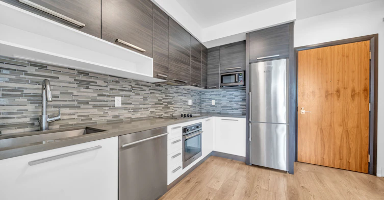 2608-36 Park Lawn Road, Toronto, ON, M8Y 3H8 - 5