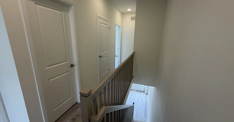 702 Royal Front Street, Mississauga, ON, L4Y 0C8 - 17