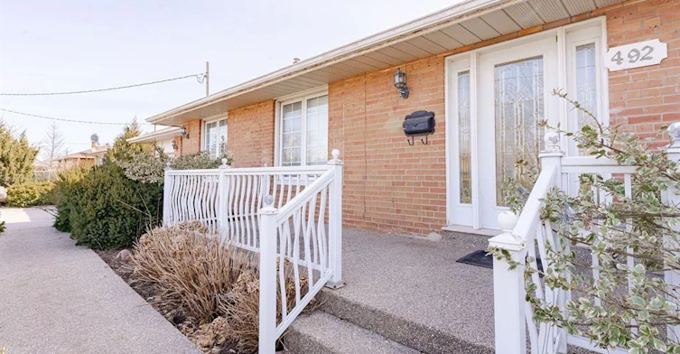 492 Pinegrove Road, Oakville, ON, L6K 2C3 - 2