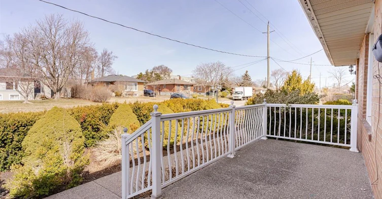 492 Pinegrove Road, Oakville, ON, L6K 2C3 - 3