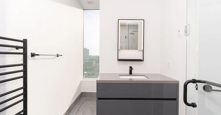 602-55 Port Street E, Mississauga, ON, L5G 4P3 - 24