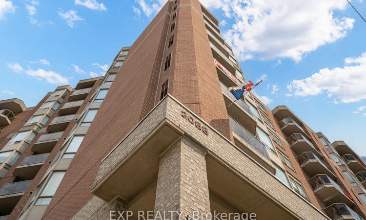 707-2088 Lawrence Avenue W