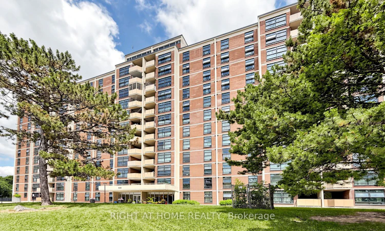 1201-335 Driftwood Avenue