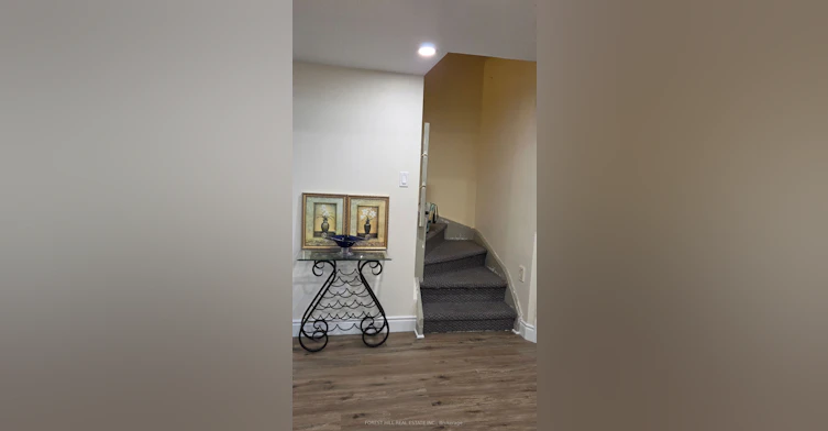 957 Sonoma Court, Mississauga, ON, L5V 2P4