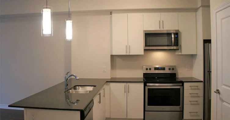 403-150 Oak Park Boulevard, Oakville, ON, L6H 3P2 - 5