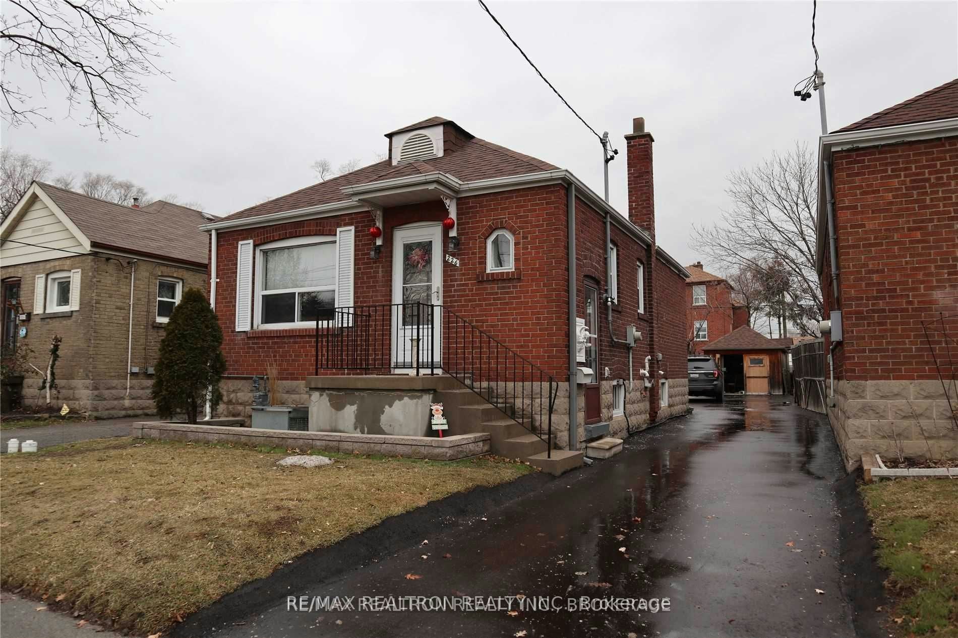 226 Church Street, Toronto, ON, M9N 1P1 - 9