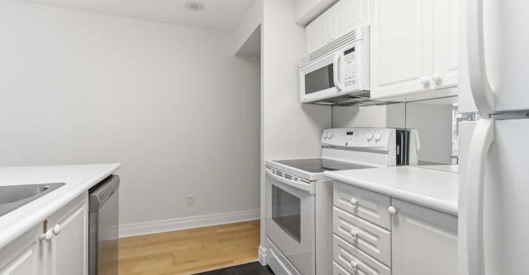607-2121 Lake Shore Boulevard W, Toronto, ON, M8V 4E8 - 12