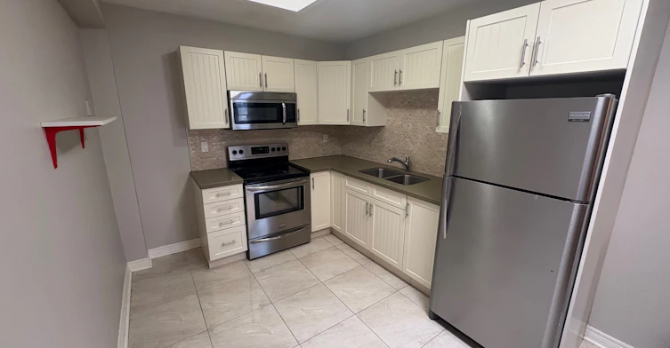 2-341 Lakeshore Road E, Oakville, ON, L6J 1J4 - 5