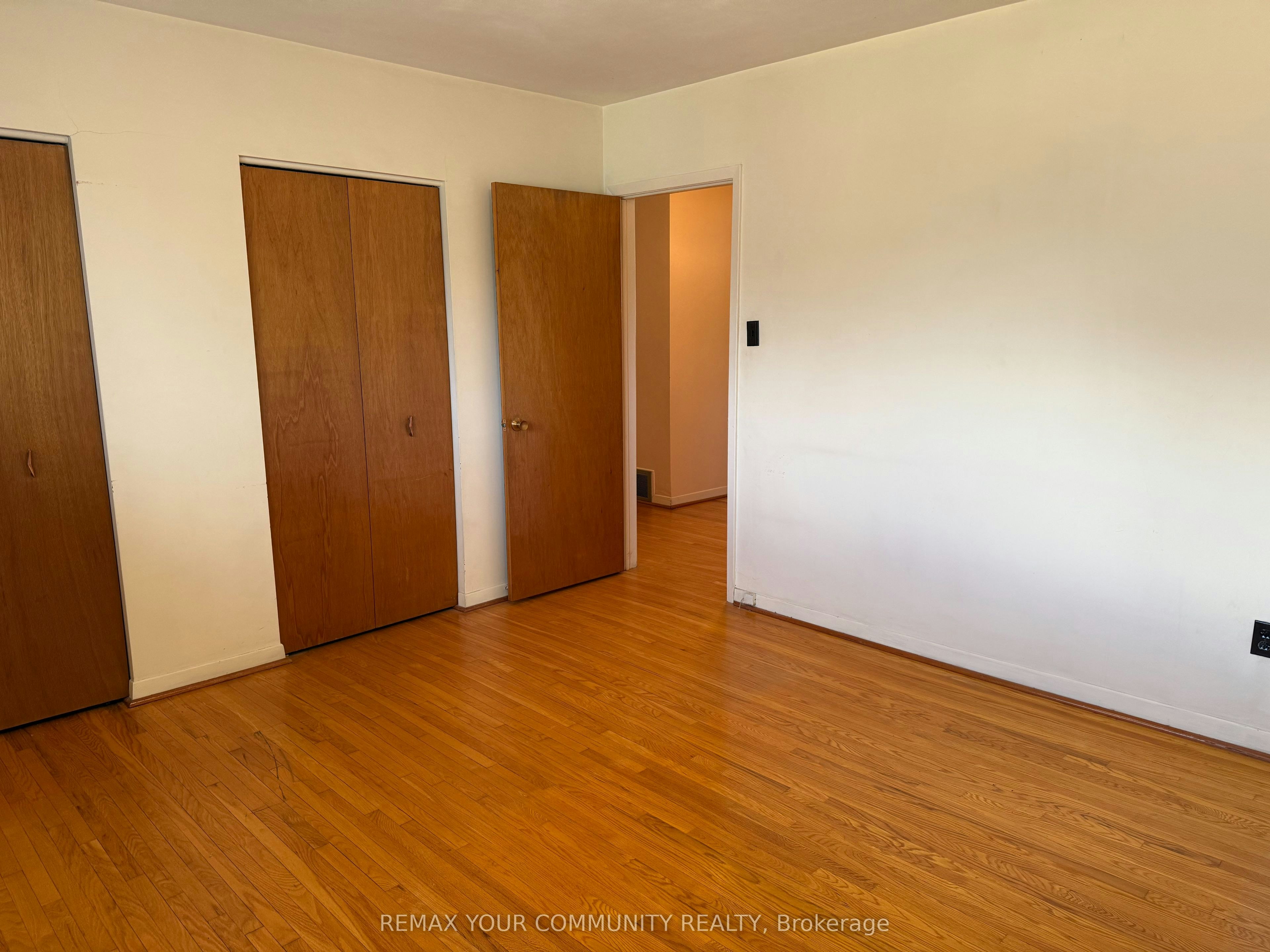 UPPER-300 Driftwood Avenue, Toronto, ON, M3N 2P1 - 14