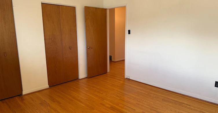 UPPER-300 Driftwood Avenue, Toronto, ON, M3N 2P1 - 14