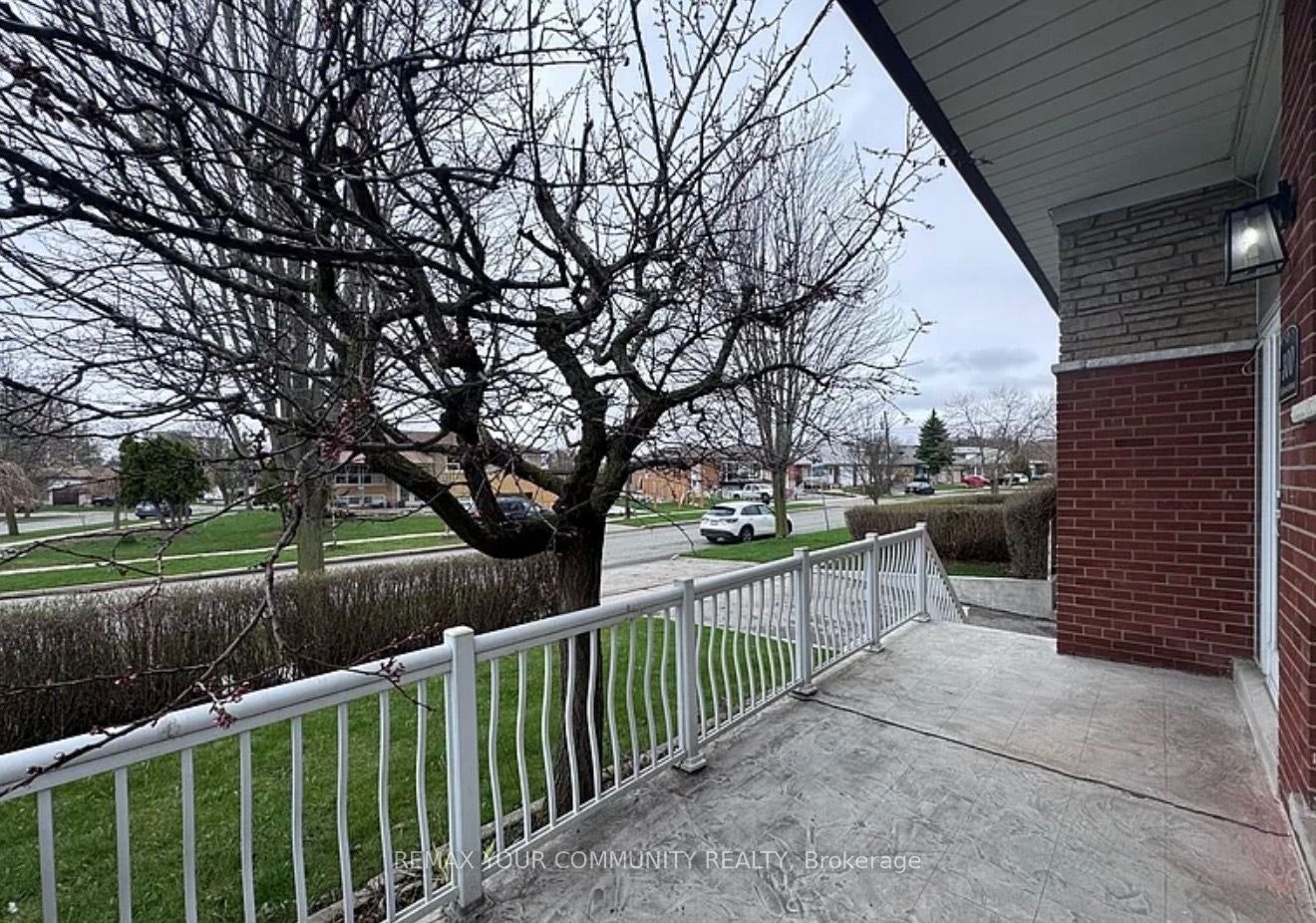 UPPER-300 Driftwood Avenue, Toronto, ON, M3N 2P1 - 5