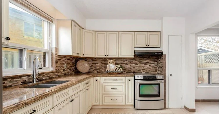 3 Clayhall Crescent, Toronto, ON, M3J 1W5 - 13