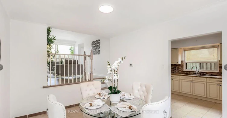 3 Clayhall Crescent, Toronto, ON, M3J 1W5 - 10