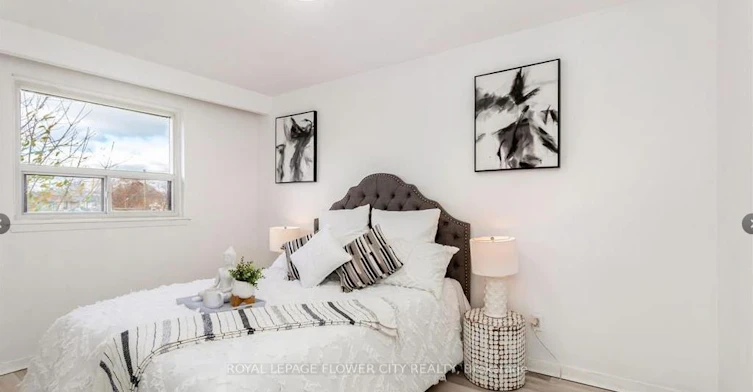 3 Clayhall Crescent, Toronto, ON, M3J 1W5 - 16