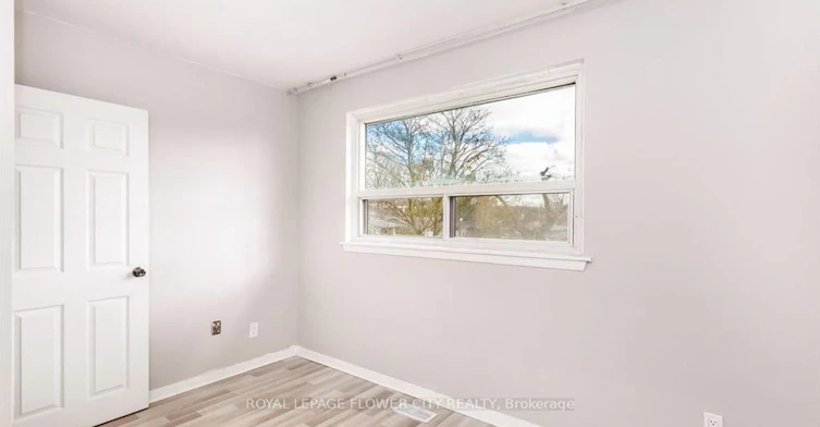 3 Clayhall Crescent, Toronto, ON, M3J 1W5 - 24