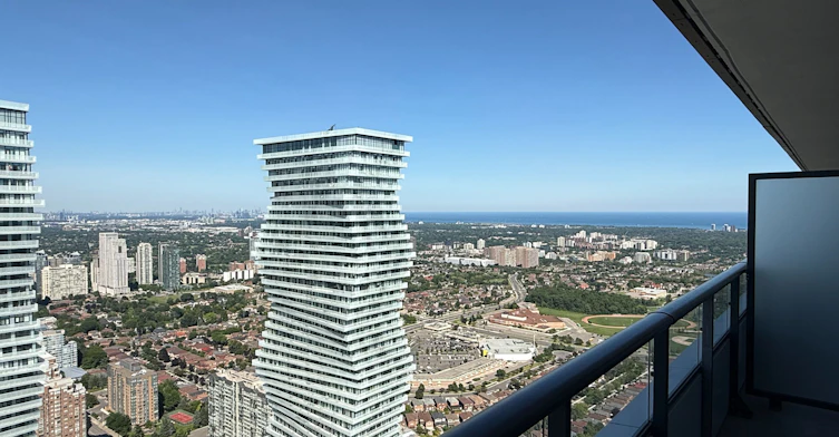 5606-448 Burnhamthorpe Rd Road W, Mississauga, ON, L5B 0R4 - 5
