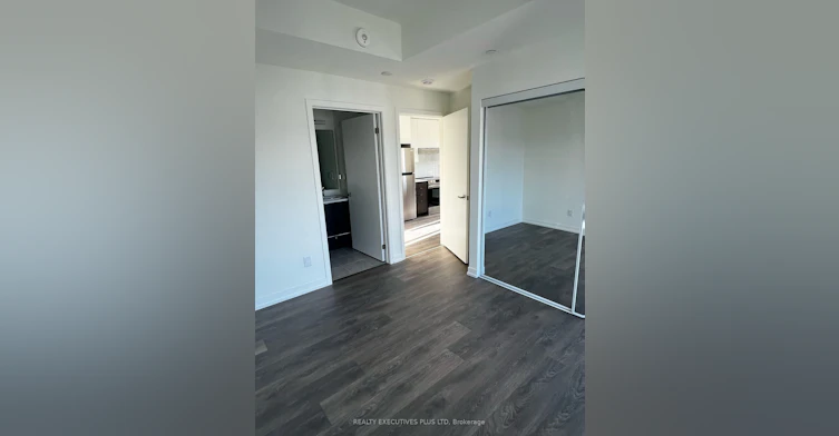 606-135 Canon Jackson Drive, Toronto, ON, M6M 0C3 - 7