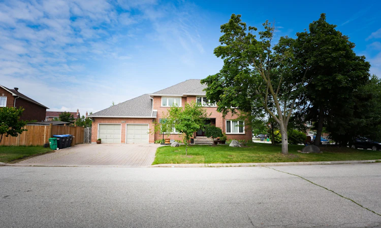 4449 Idlewilde Crescent