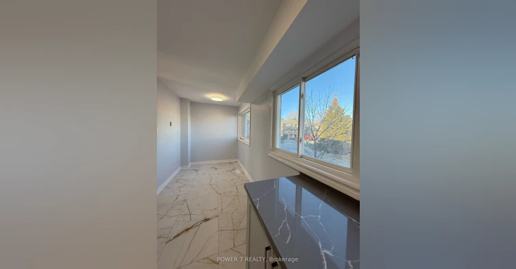 6-7430 Copenhagen Road, Mississauga, ON, L5N 2C4 - 5